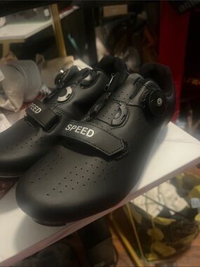 SPEED Women's Black Athletic Cycling Shoes
